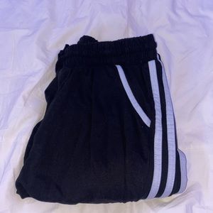 Black and white leggings